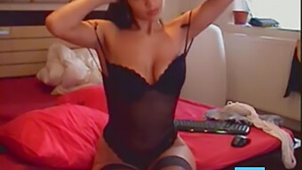 Show Amador De Webcam Com Um Artista De Câmera Sexy